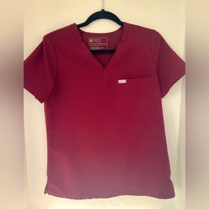 Figs burgundy Catarina basic scrub top